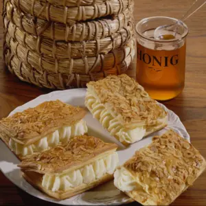 Bild von Crème Suprême für Bäckerei, Konditorei, Gastronomie und Eisdiele Bild von Crème Suprême für Bäckerei, Konditorei, Gastronomie und Eisdiele